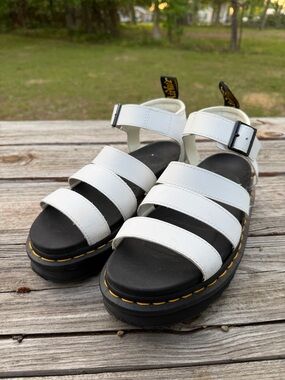 Dr Martens Blaire Quad White Leather Sandals Size US 8